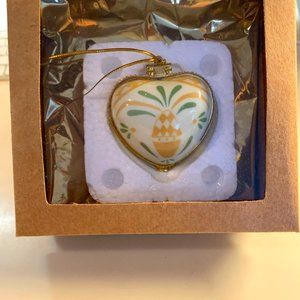 New  Porcelain Heart  Trinket Box Yellow & Green Opens to Message Joyful Heart